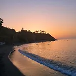 Апартаменты Cozy Los Pacos