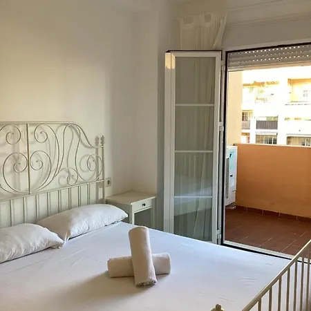 Minimalist Cozy Los Pacos Apartament